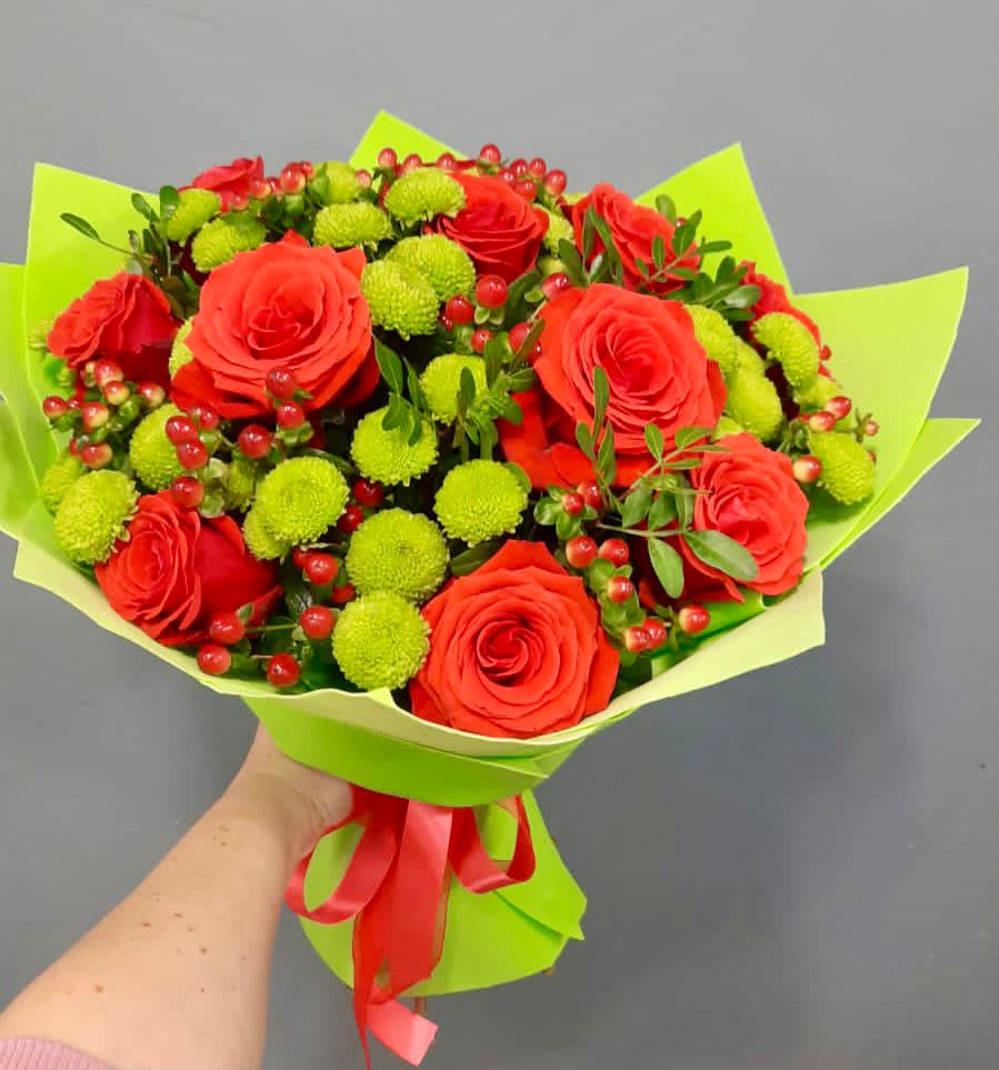 Букет цветов из: Хризантемы и Розы в Калиновке