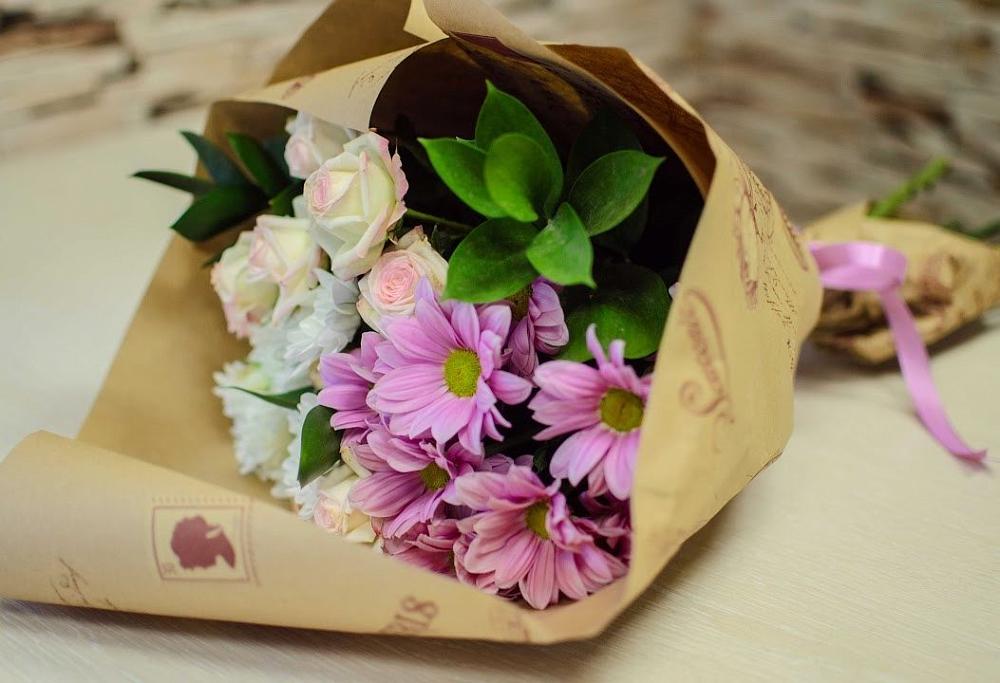 Букет цветов из: Розы и Хризантемы в Калиновке