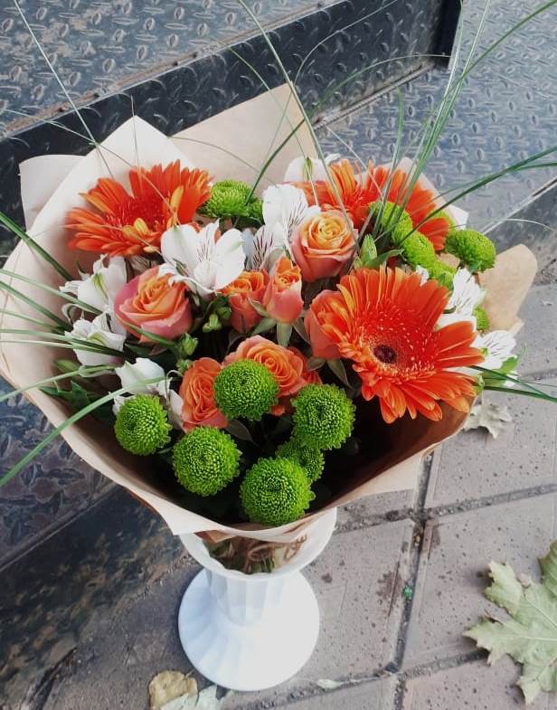 Букет цветов из: Герберы, Хризантемы, Альстромерии и Розы в Калиновке