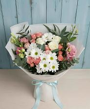 Букет цветов из:  Розы, Лизиантусы и Хризантемы в Калиновке