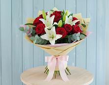 Букет цветов из:  Лилии и Розы в Калиновке