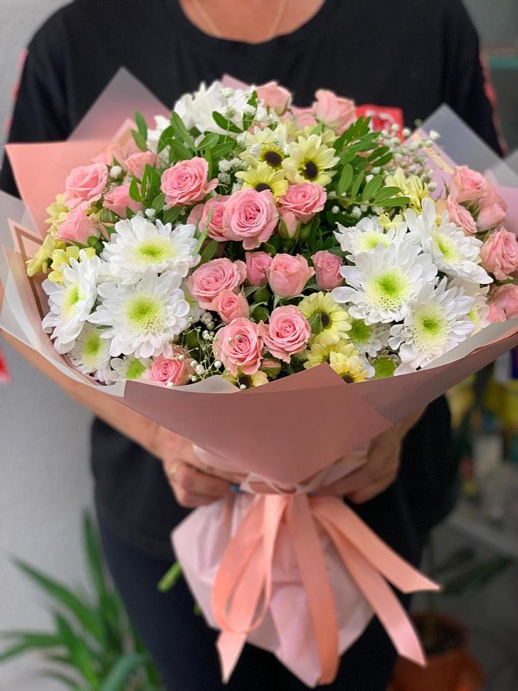 Букет цветов из: Розы и Хризантемы в Калиновке