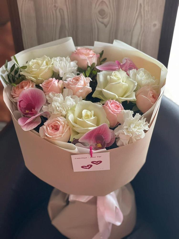 Букет цветов из: Орхидеи, Розы и Гвоздики в Калиновке