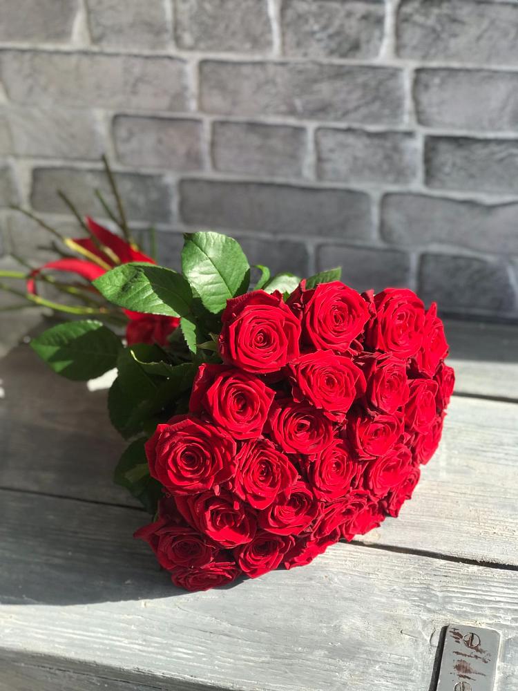 Букет Красные розы Фридом в Калиновке