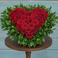 Цветочная композиция из Розы в виде сердца #REPLACE_PRED# Калиновке