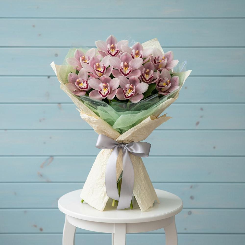 Букет цветов из: Орхидеи и Розы в Калиновке