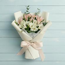Букет цветов из:  Альстромерии в Калиновке