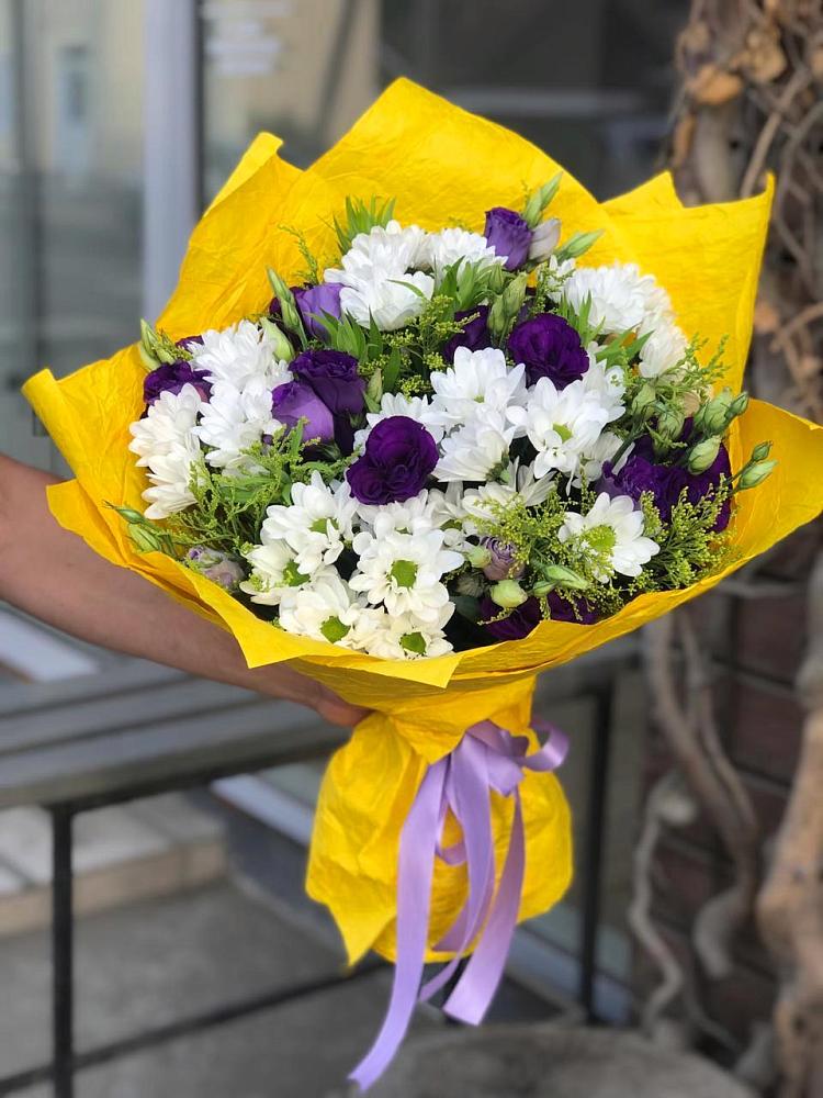Букет цветов из: Ирисы, Хризантемы и Ромашки в Калиновке