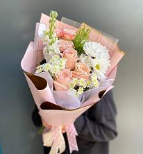 Букет цветов из:  Хризантемы и Розы в Калиновке