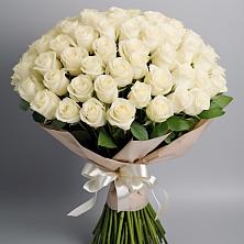 Букет 101 беля роза Белоснежка в Калиновке