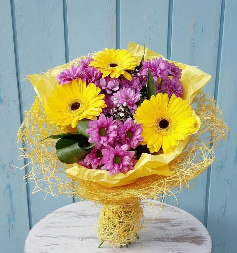 Букет цветов из: Хризантемы и Герберы в Калиновке