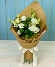 Букет цветов из:  Хризантемы и Лизиантусы в Калиновке