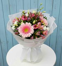 Букет цветов из:  Герберы, Альстромерии и Лизиантусы #REPLACE_PRED# Калиновке