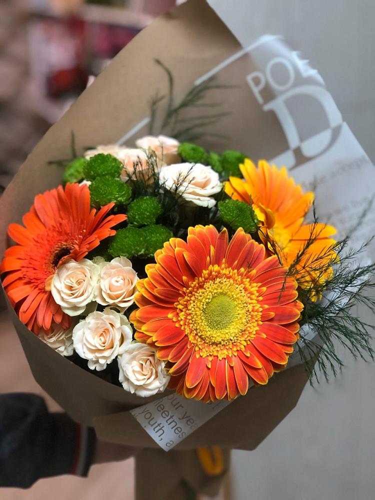 Букет цветов из: Герберы, Хризантемы и Розы в Калиновке