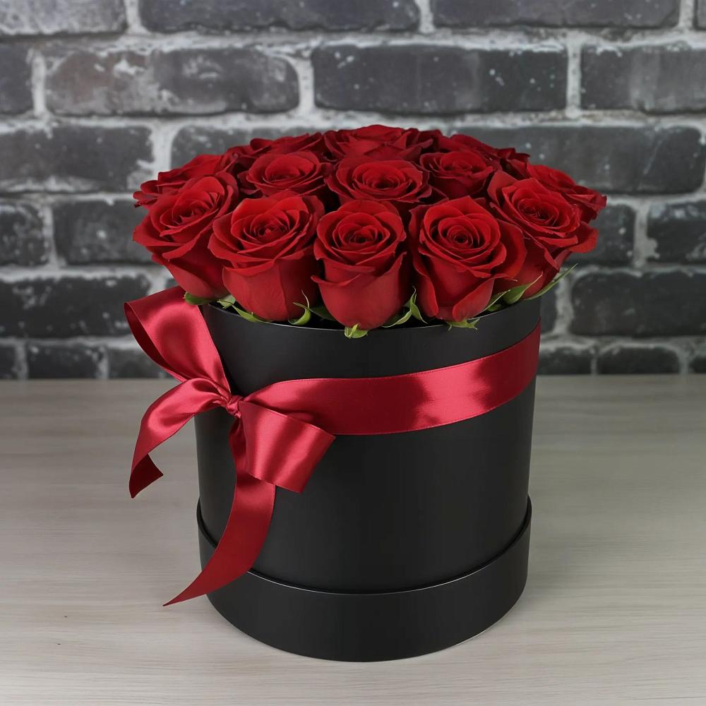 Цветочная композиция из Розы в шляпной коробке в Калиновке