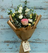 Букет цветов из:  Розы и Лизиантусы в Калиновке
